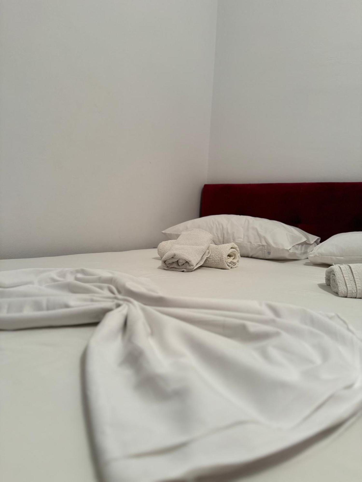 Melita Apartments Ksamil Luaran gambar